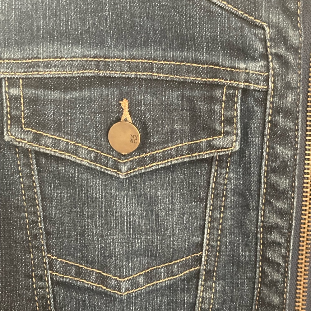 Jean jacket - Picture 3 of 7